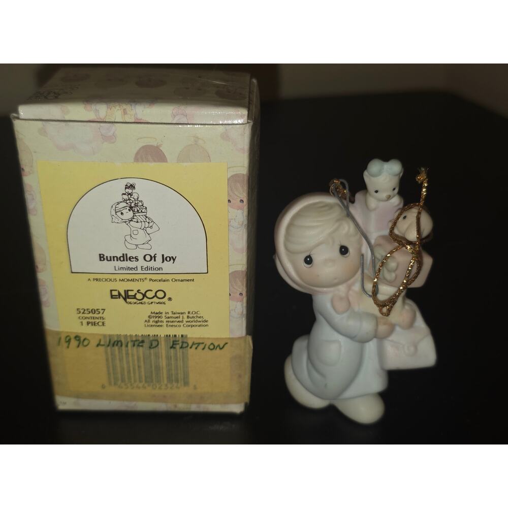 Precious Moments Bundles Of Joy Porcelain Ornament Enesco 525057‎ 1990